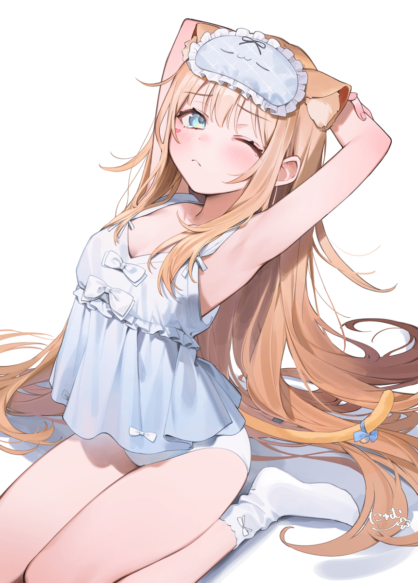 This is a pixiv picture whose title is 寝起きうちのこ.
