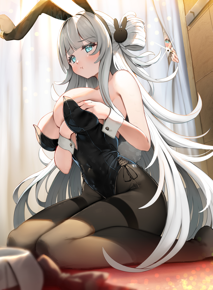 This is a pixiv picture whose title is サイズがあわないサーニャ.