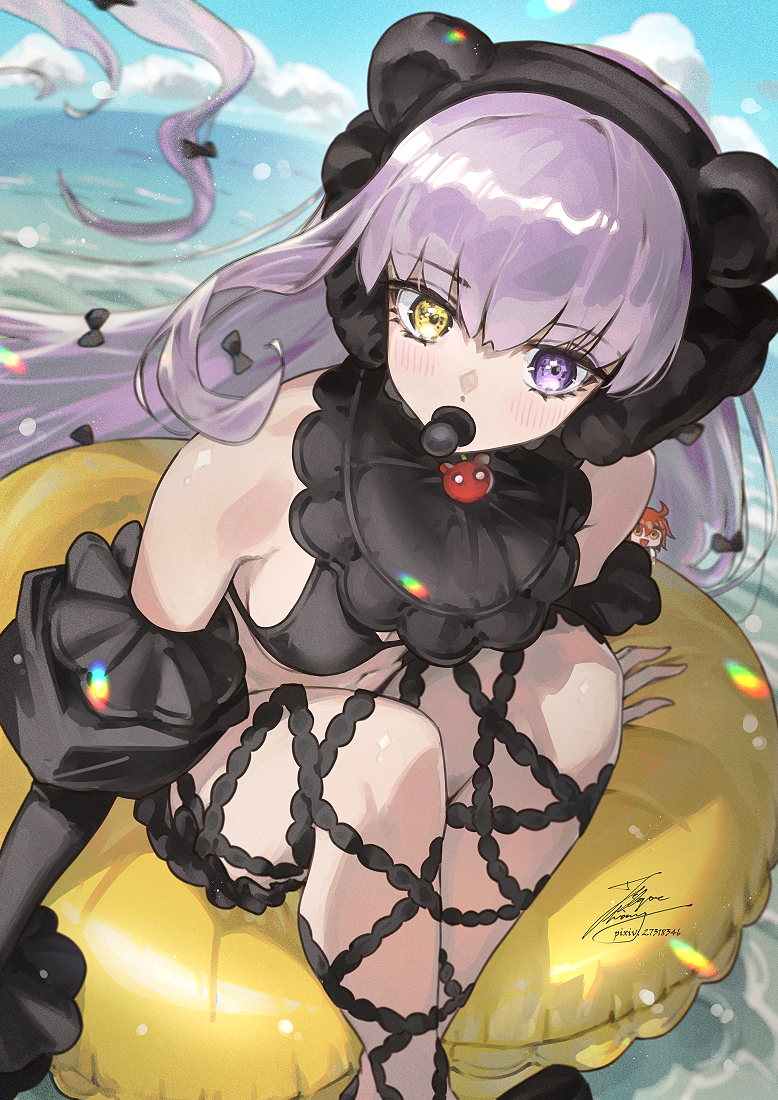 This is a pixiv picture whose title is 水着キングプロテアオルタ.