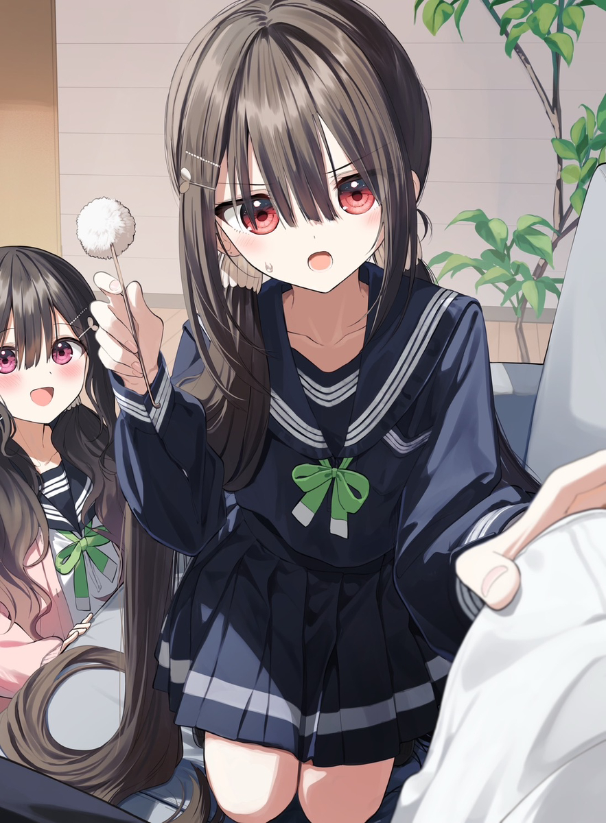 This is a pixiv picture whose title is じっとしててくださいよ…！.
