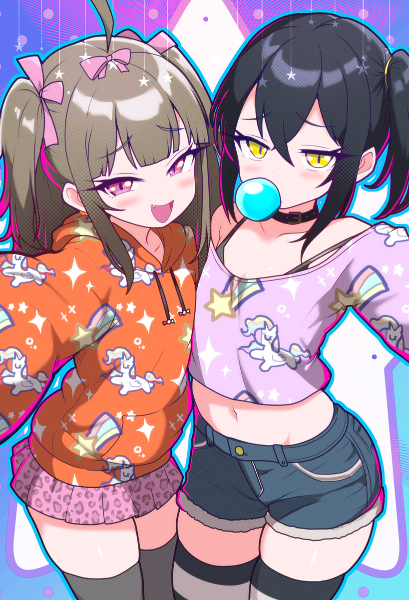 This is a pixiv picture whose title is 自撮りをするメスガキちゃんず.