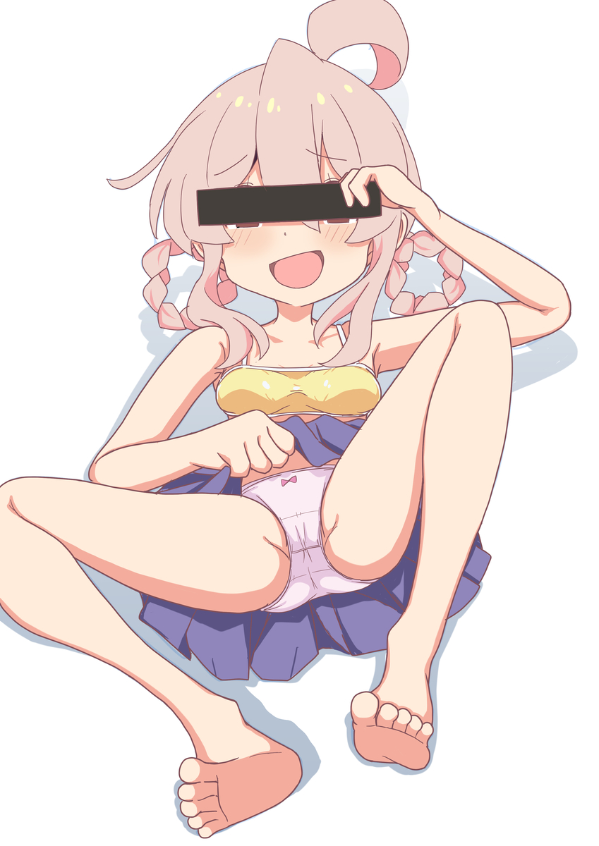 This is a pixiv picture whose title is 黒目線まひろちゃん.