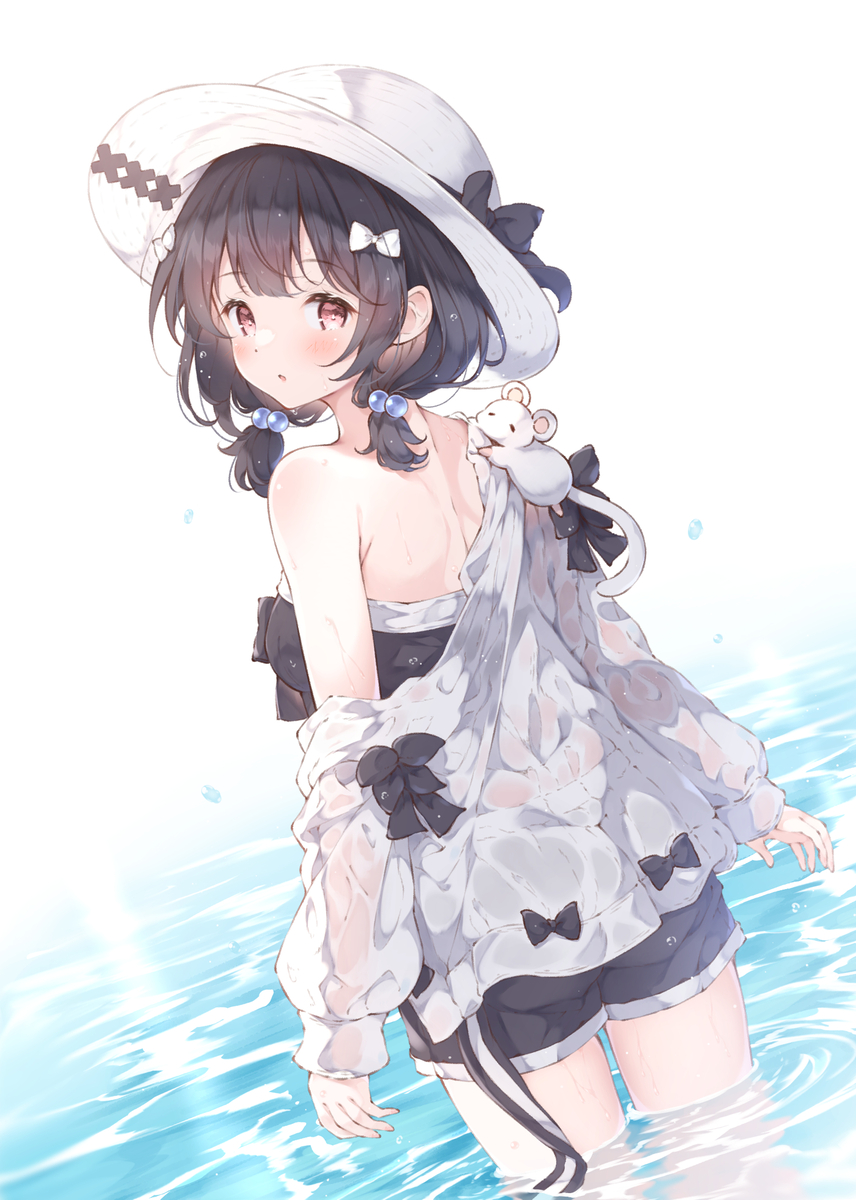 This is a pixiv picture whose title is 水着ビカラちゃん🐀👙.