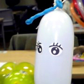 やー