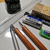 絵を描く人