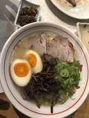 おみ