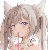 望月らいる