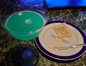 草原の石