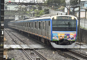 JR E233
